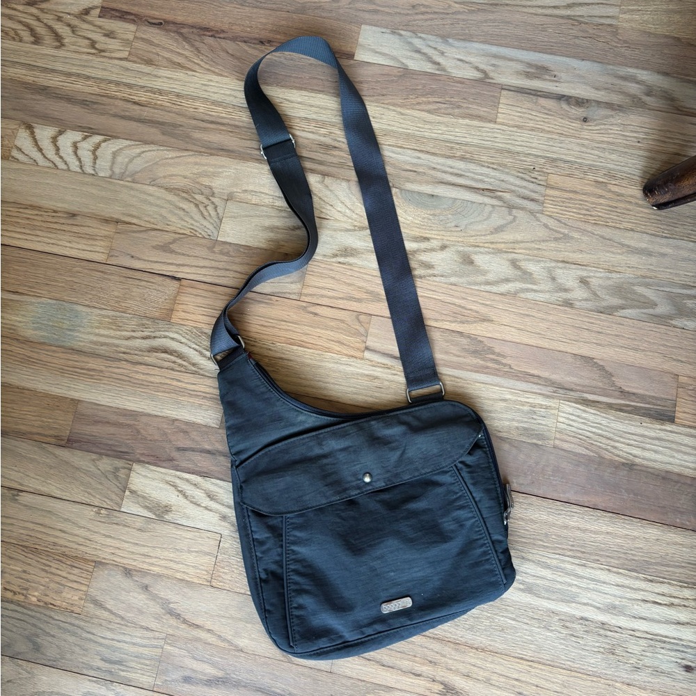Baggallini Crossbody Gray Adjustable Zip